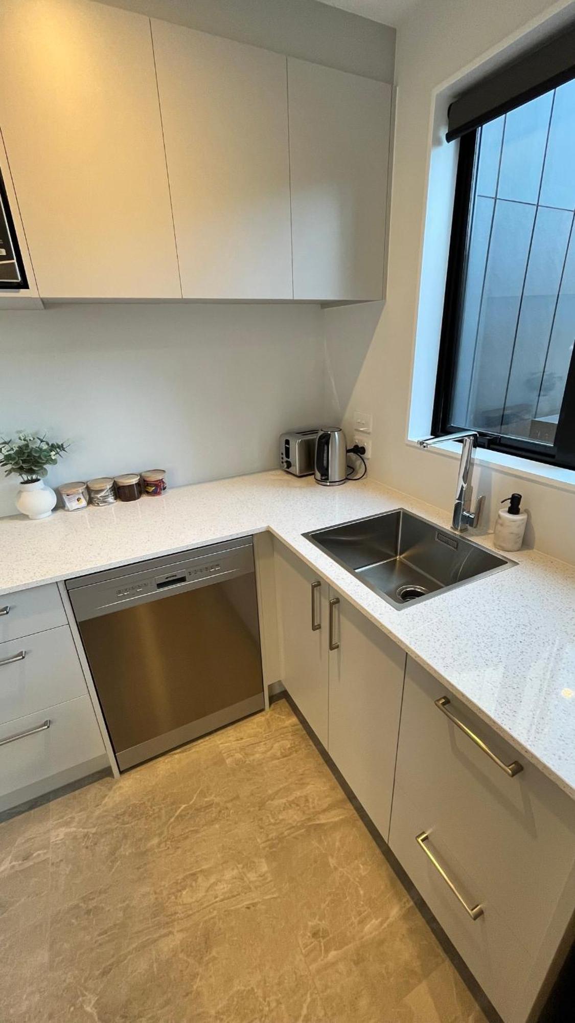 Luxury 2 Bedroom By St James Park 크라이스트처치 외부 사진